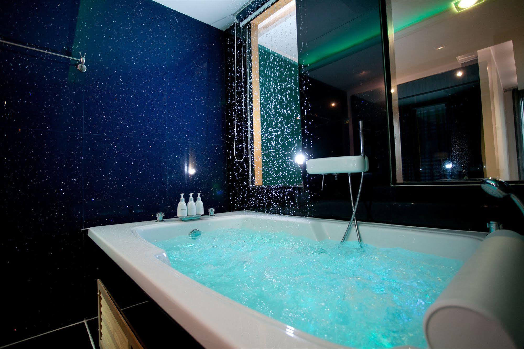 Sea Cono Boutique Hotel Phuket Ngoại thất bức ảnh